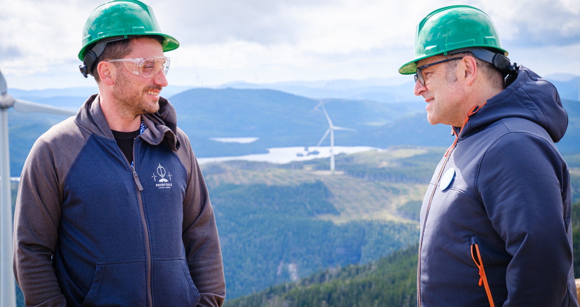 Ingénieurs de Nergica sur un site éolien.