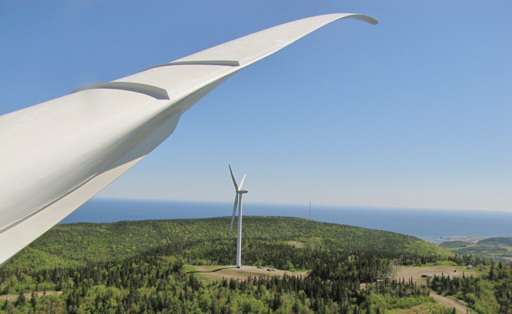 Développement d’un outil de détection des défauts de pales d’éolienne intégré à un plan de maintenance
