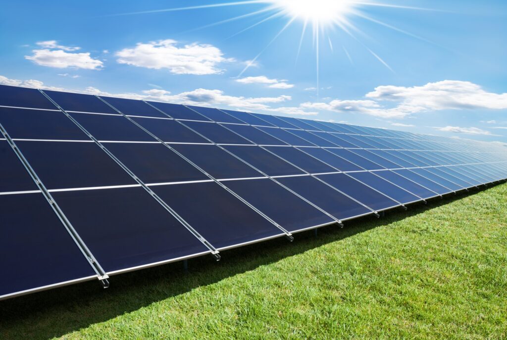 Énergie solaire photovoltaïque dans le mix énergétique québécois et canadien – Analyse et perspectives